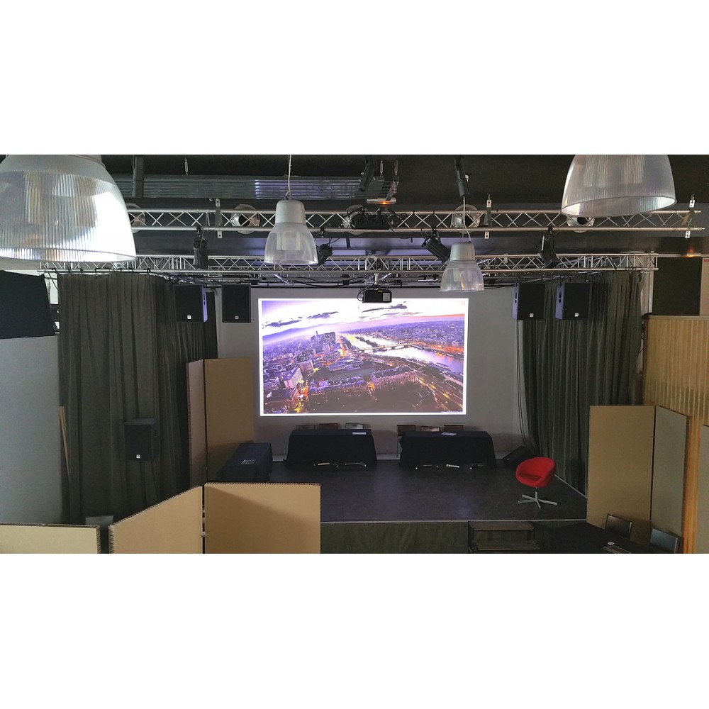 Comment installer un vidéoprojecteur dans une salle de classe — free download