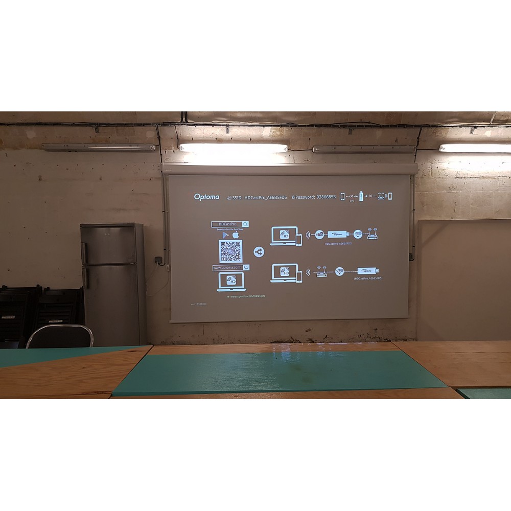 Comment installer un vidéoprojecteur dans une salle de classe — free download