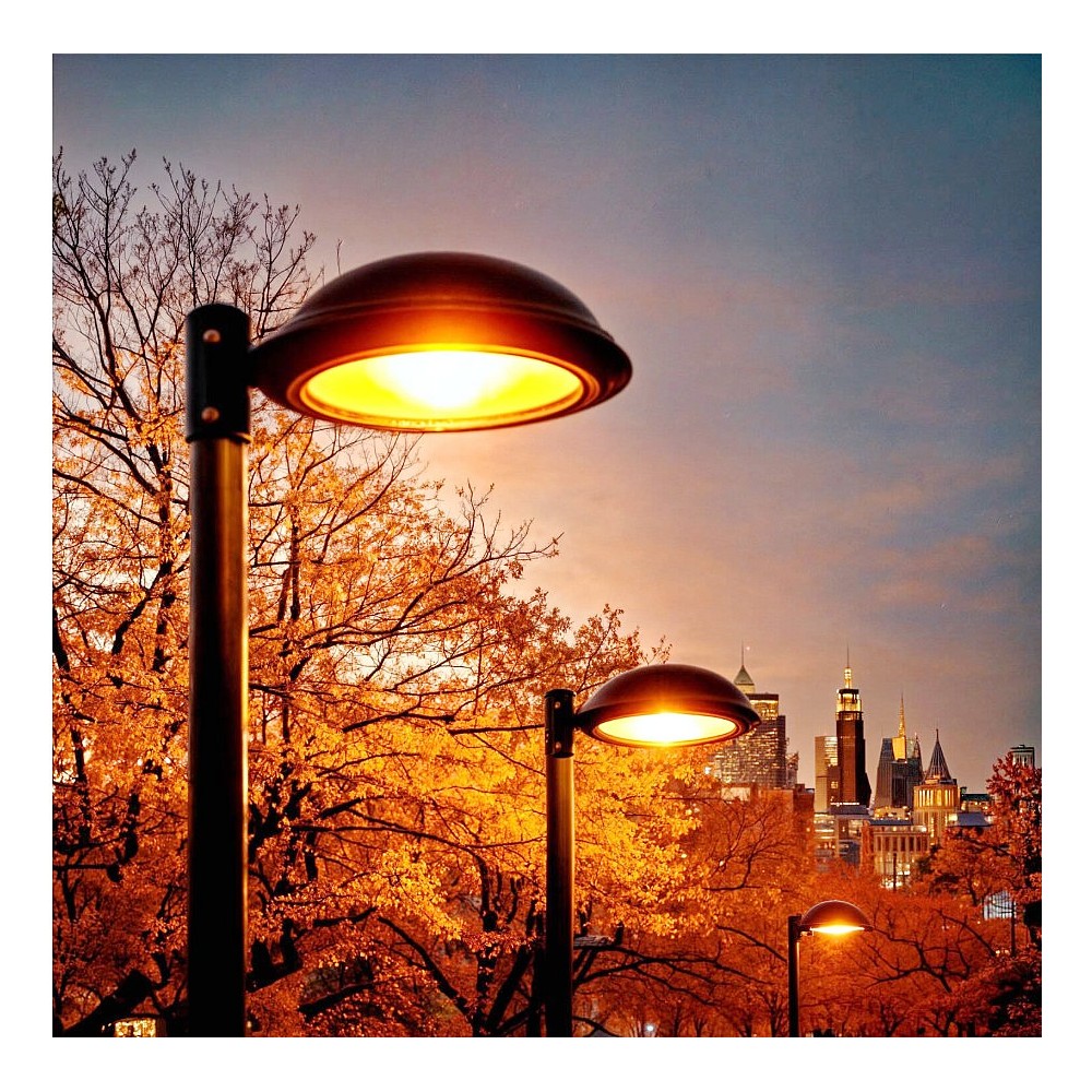 lampadaire de rue , éclairage public ,