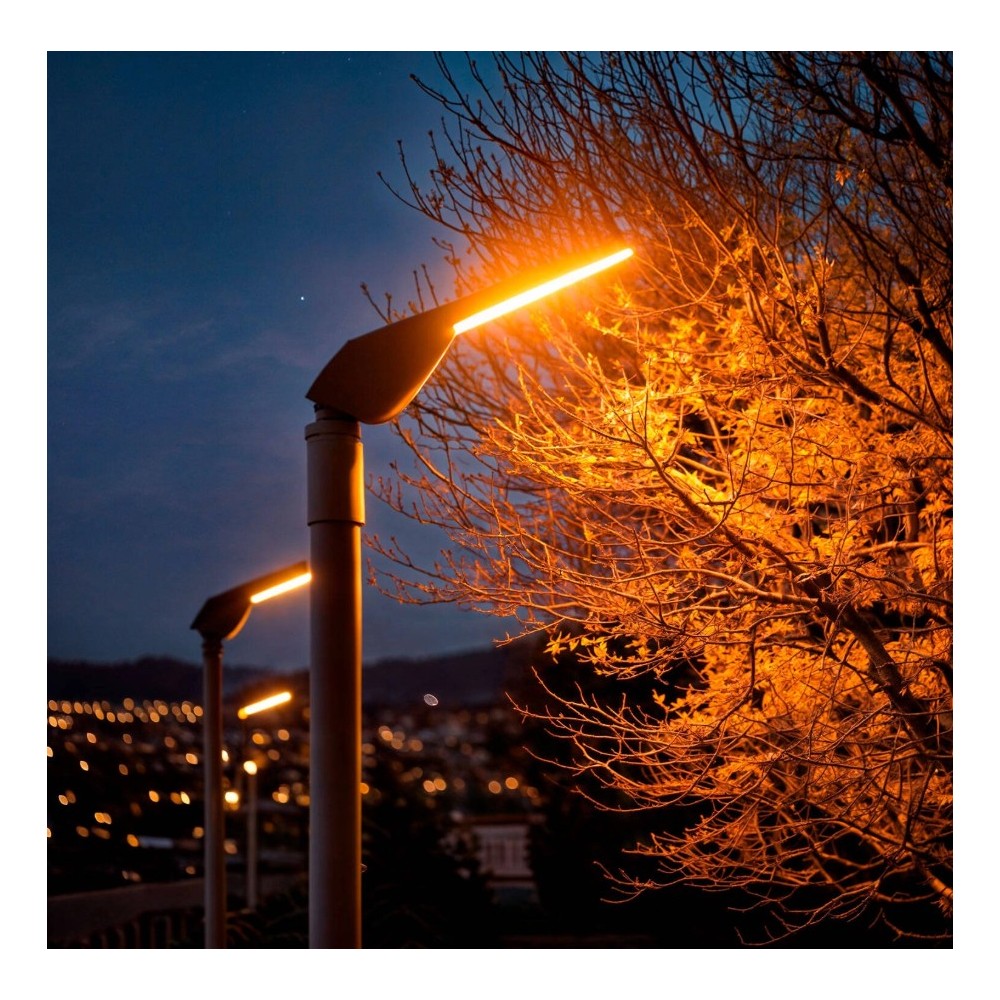 lampadaire de rue , éclairage extérieur , éclairage de rue ,éclairage public , éclairage de Afrique , éclairage Congo ,