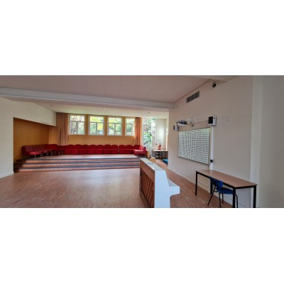 Audiovisuel Ecole d'Architecture, support vidéoprojecteur, installateur audiovisuel, salle de classe , lieu de culte ,